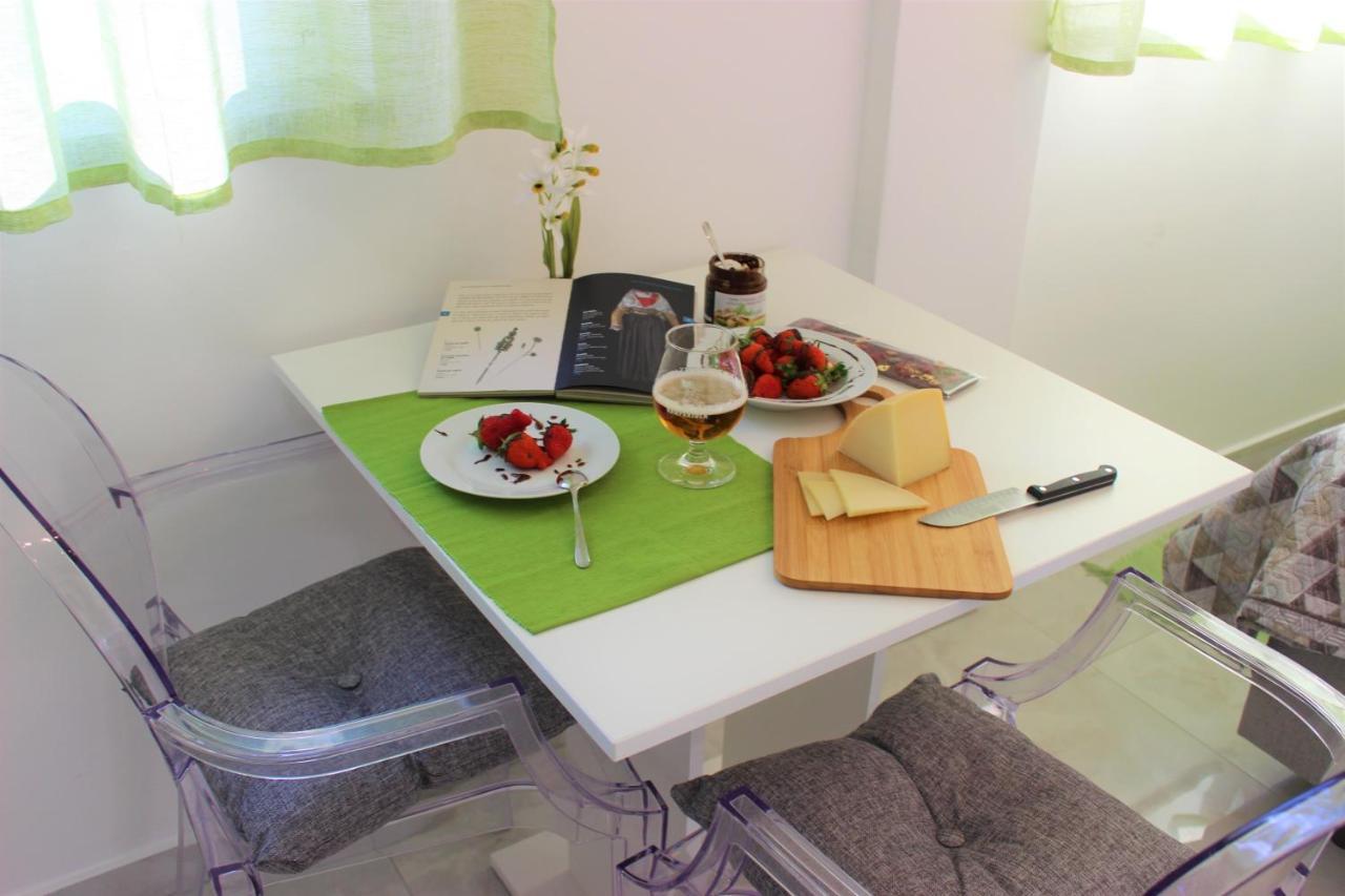 Marine Lux Apartments Пула Экстерьер фото