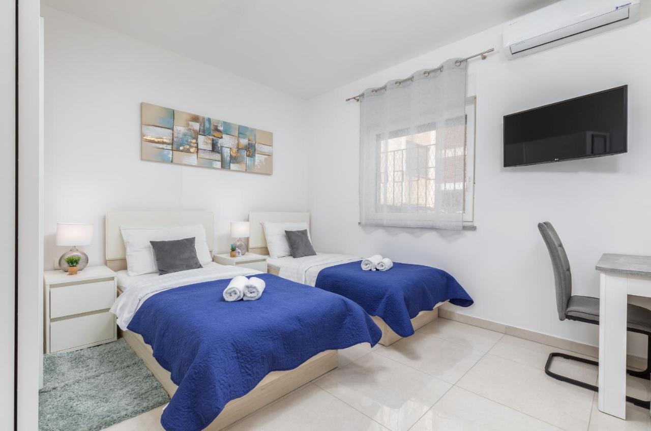 Marine Lux Apartments Пула Экстерьер фото