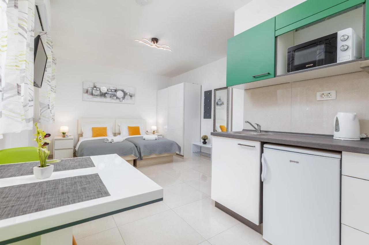 Marine Lux Apartments Пула Экстерьер фото