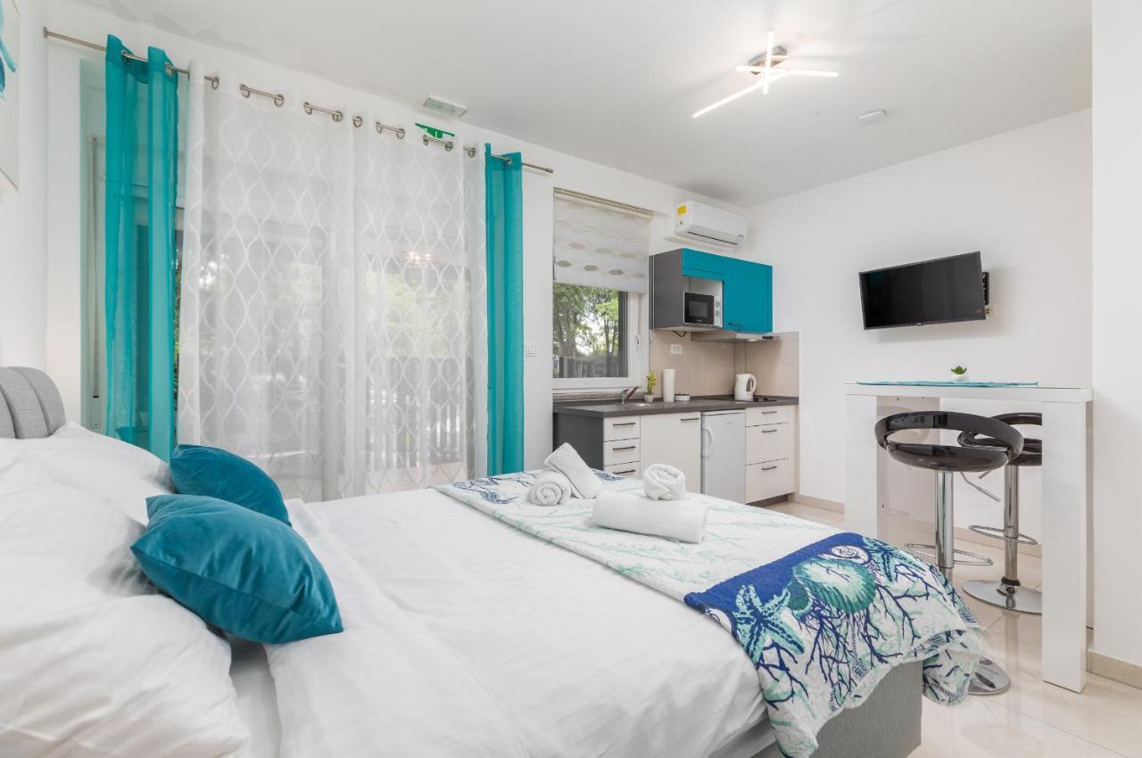 Marine Lux Apartments Пула Экстерьер фото